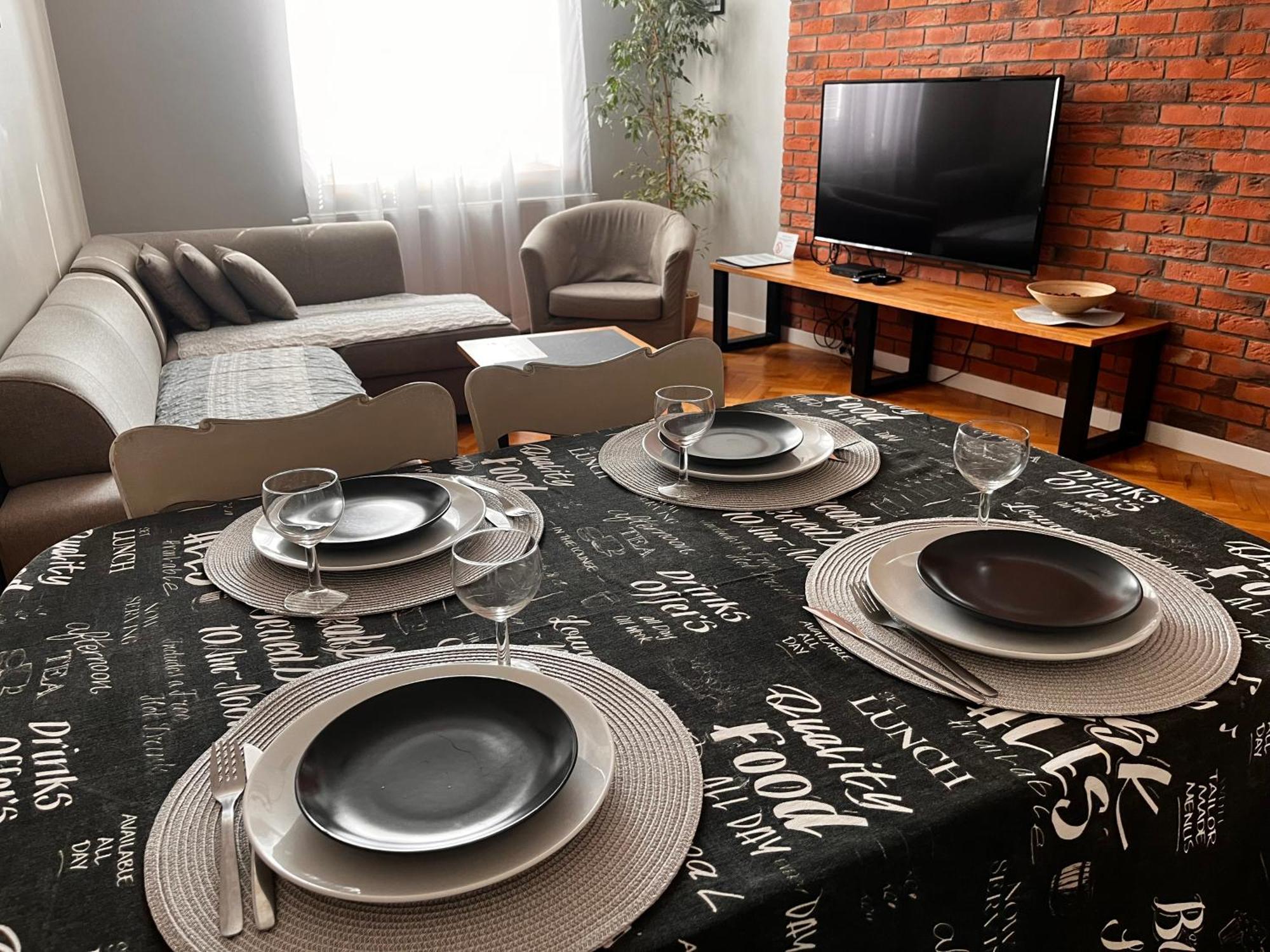 Zamkowy Apartament Люблин Екстериор снимка